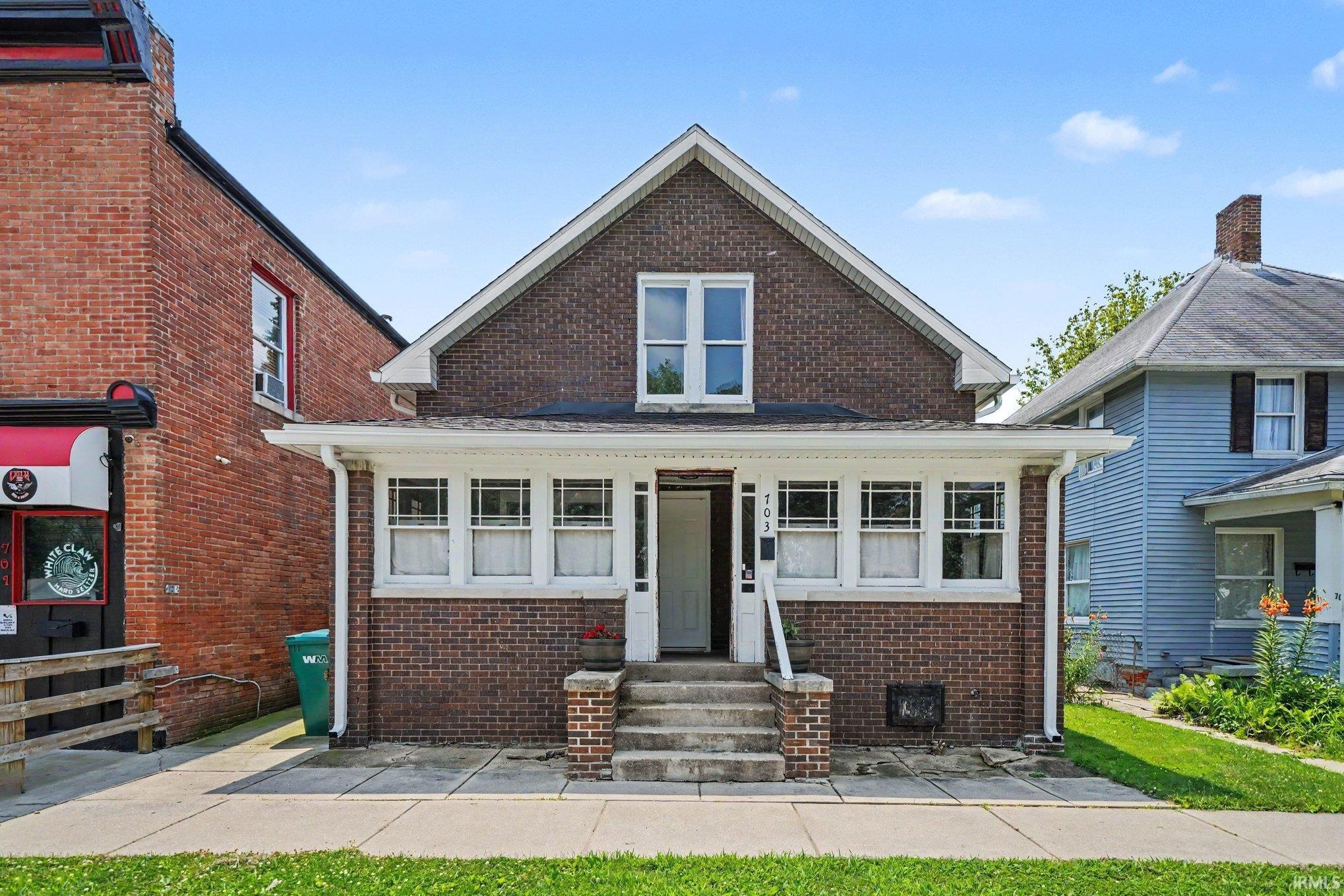 703 W 4th Street Mishawaka IN 46544