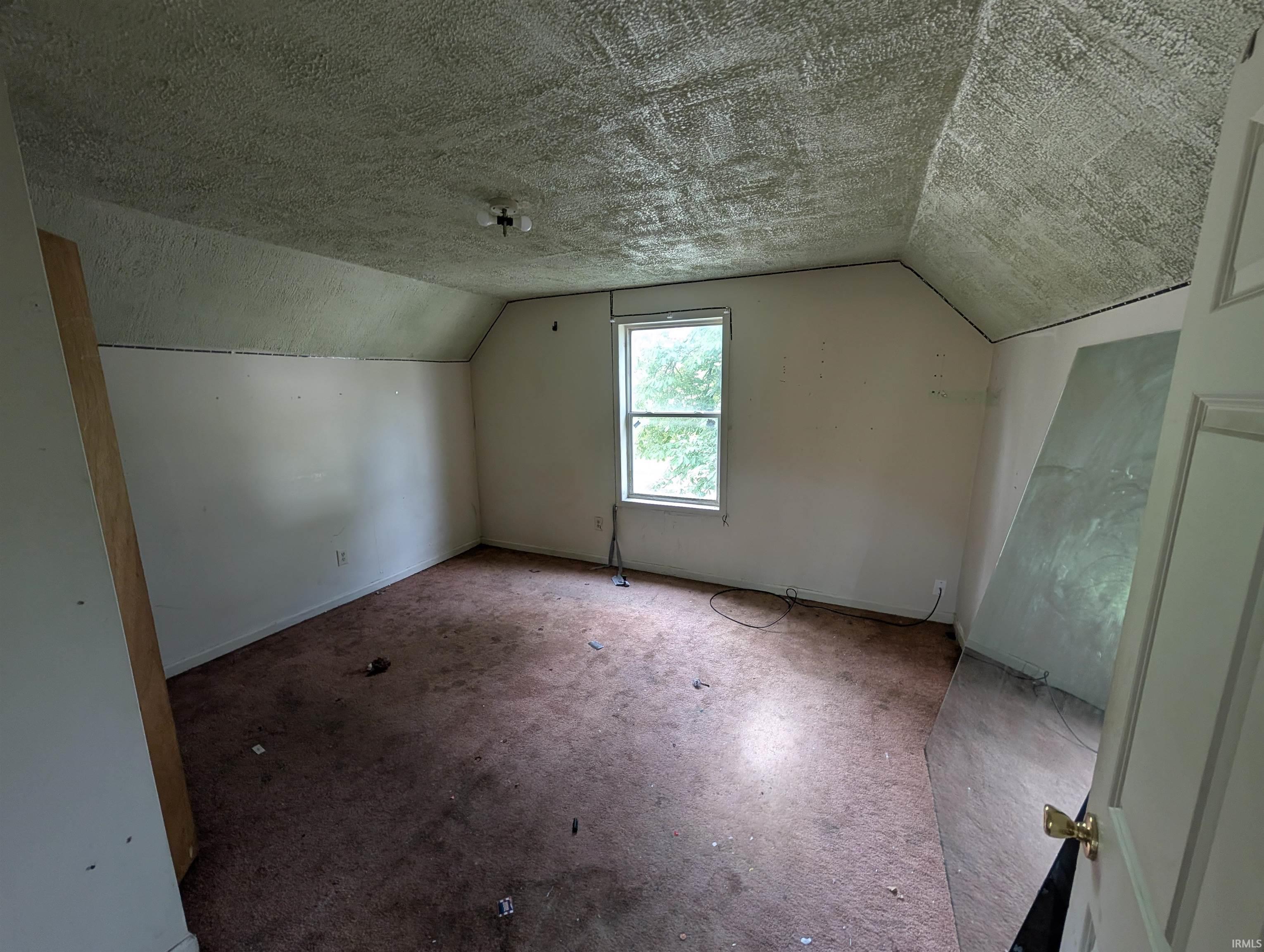 1028 W Garfield Avenue Elkhart IN 46516