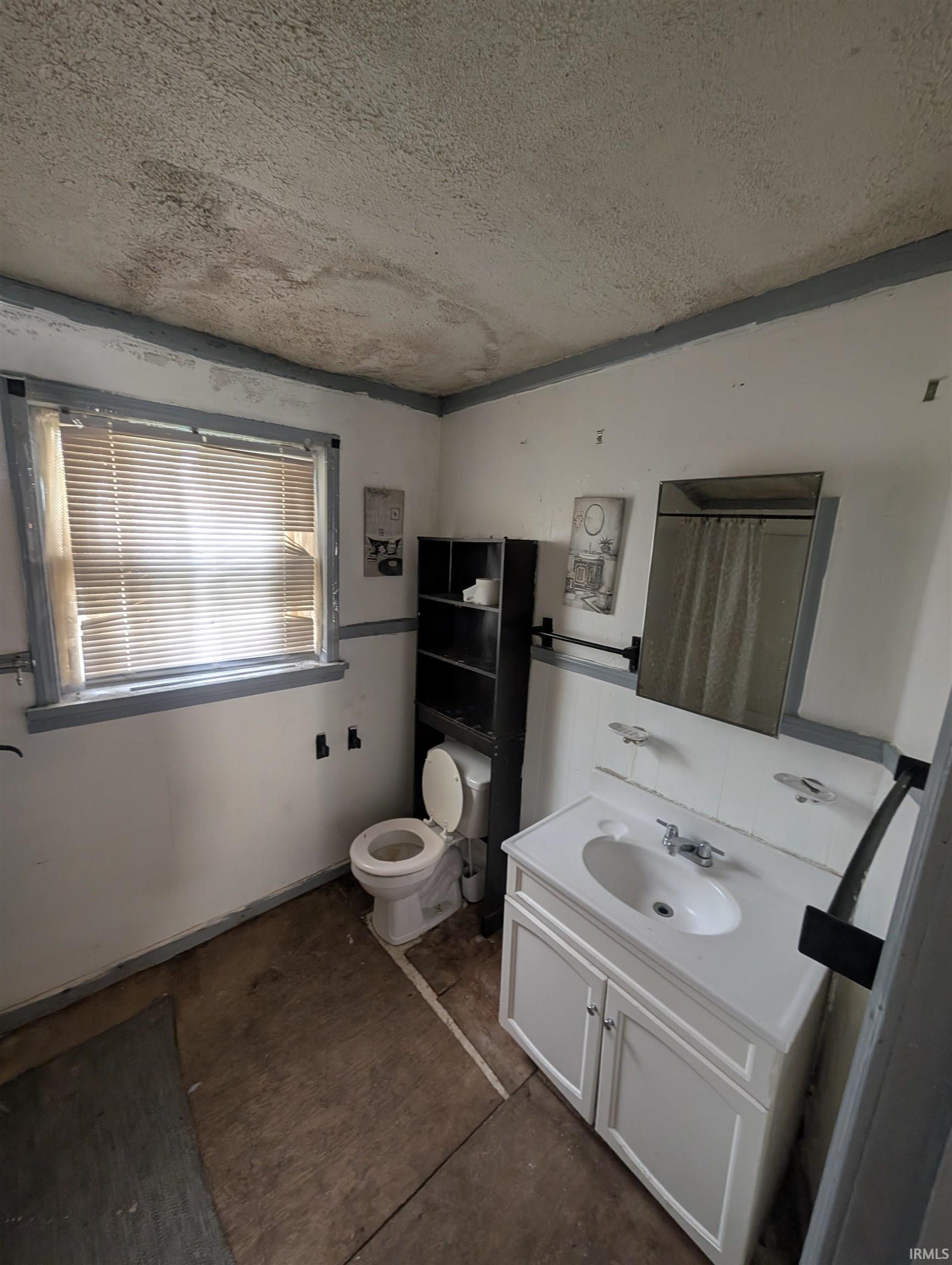 1028 W Garfield Avenue Elkhart IN 46516