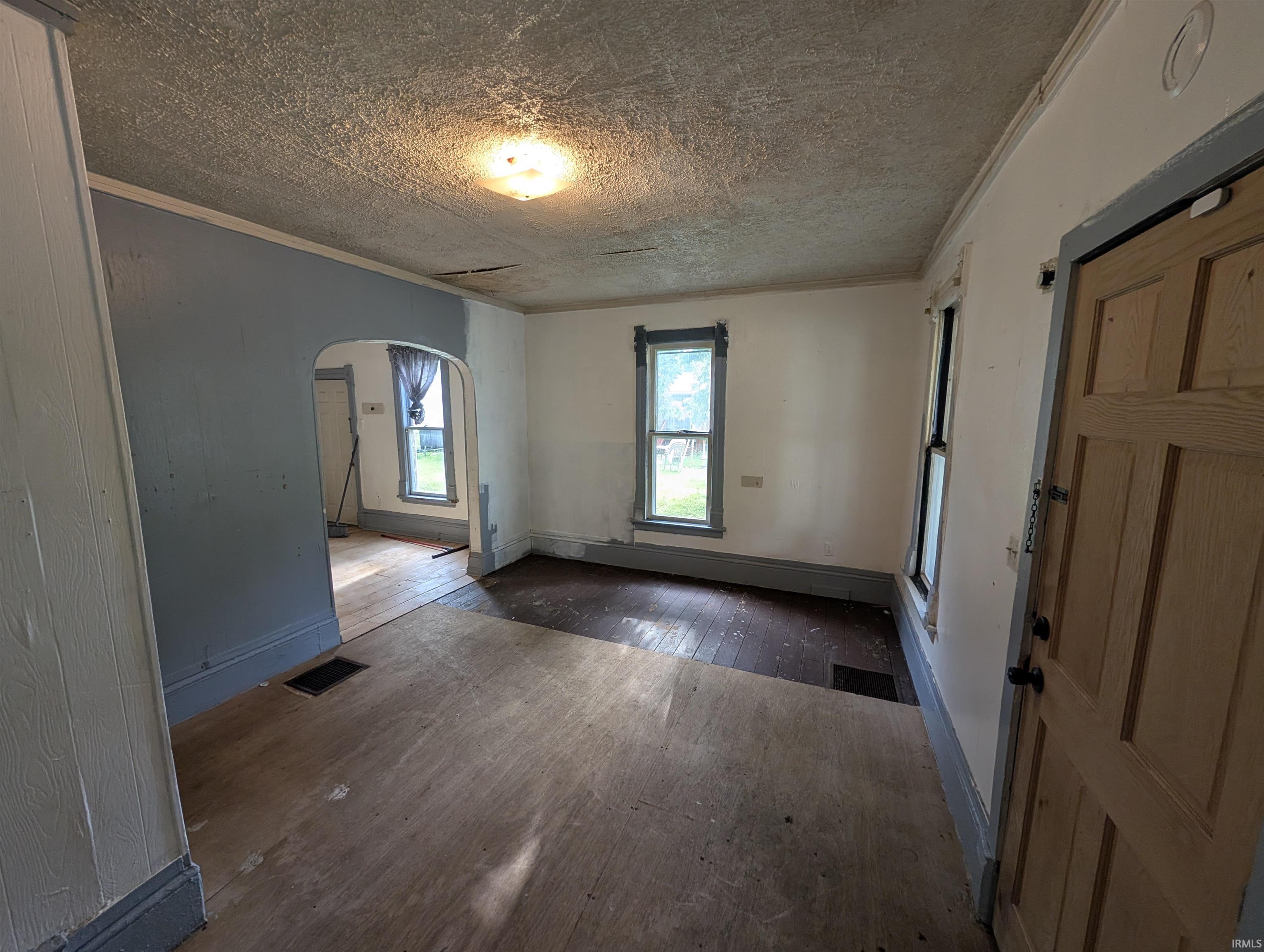 1028 W Garfield Avenue Elkhart IN 46516