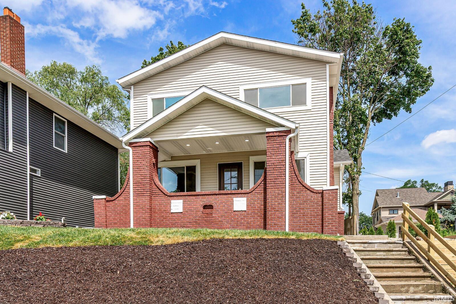 922 N Niles Avenue South Bend IN 46617