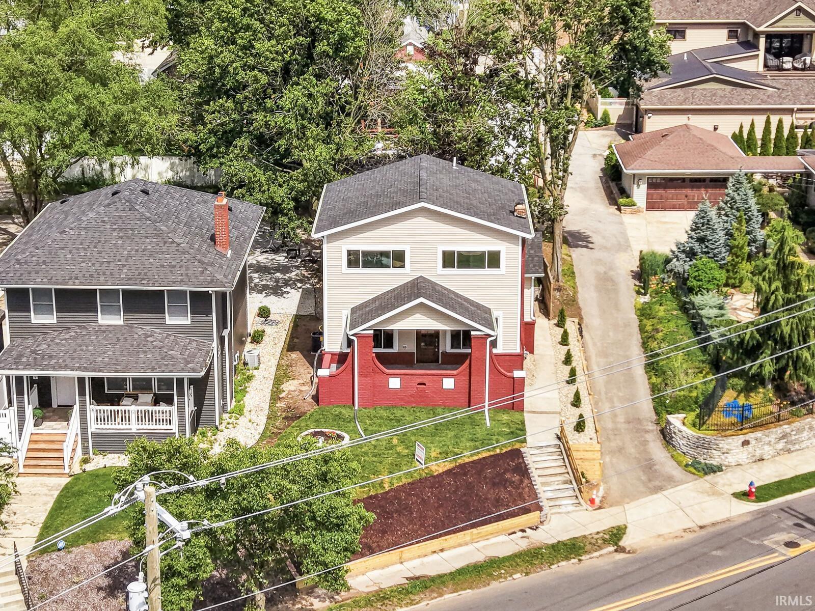 922 N Niles Avenue South Bend IN 46617