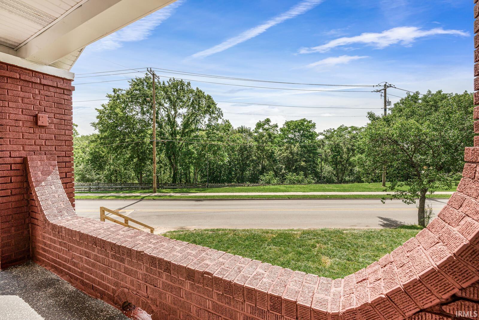 922 N Niles Avenue South Bend IN 46617