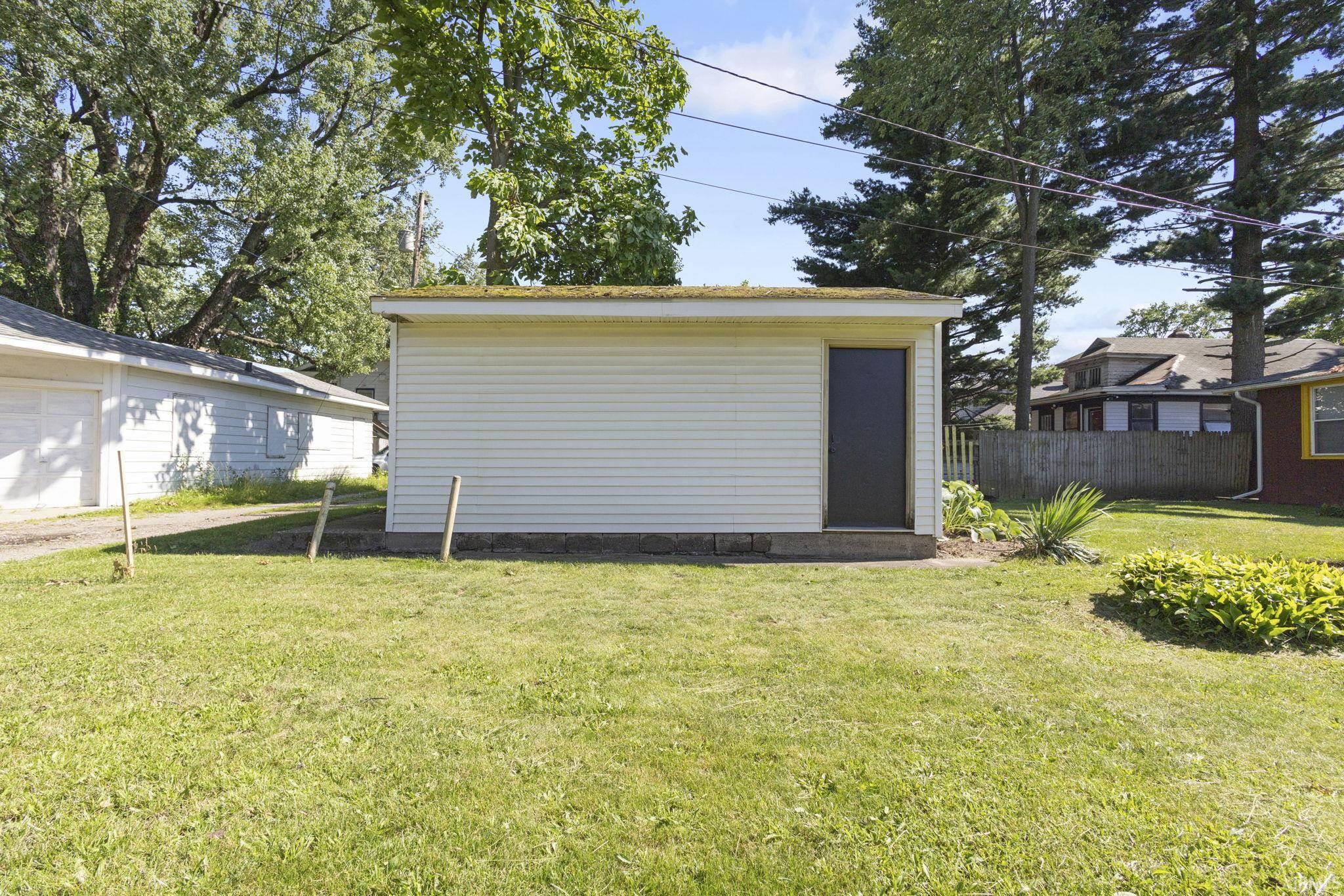 1818 Leer Street South Bend IN 46613