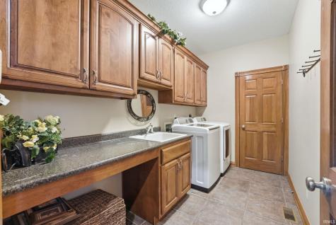 434 Royal Crest Drive Fort Wayne IN 46814