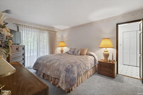 8002 N Lakeview Drive Unionville IN 47468