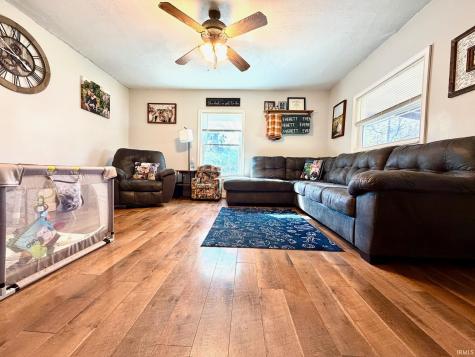 702 Pinhook Road Bedford IN 47421