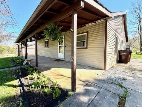 702 Pinhook Road Bedford IN 47421