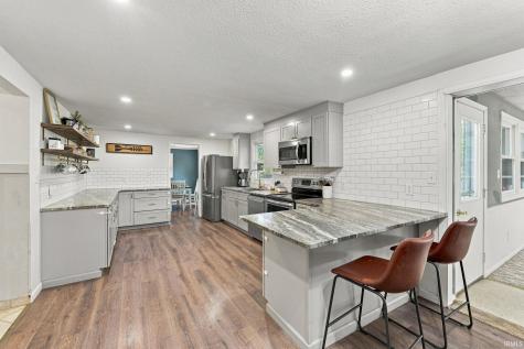 5915 Countess Drive Fort Wayne IN 46815