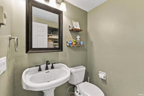 5915 Countess Drive Fort Wayne IN 46815