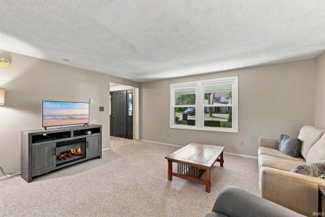 5915 Countess Drive Fort Wayne IN 46815