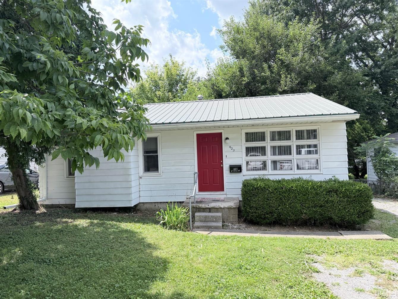 Bloomington IN, 425 N Roosevelt Street