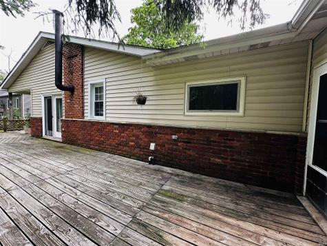 10 Daviess Drive Washington IN 47501