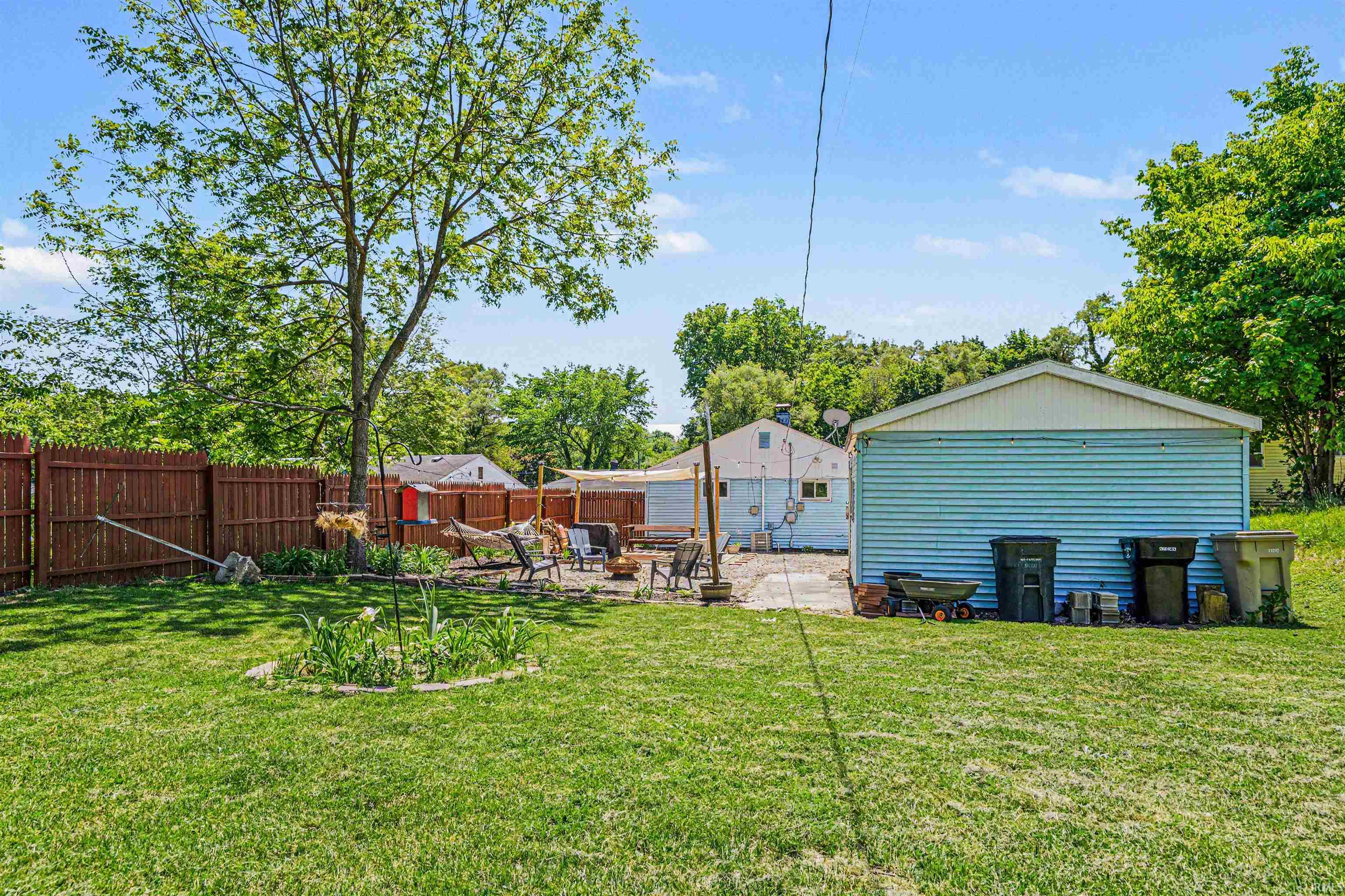 1005 Lancaster Drive South Bend IN 46614