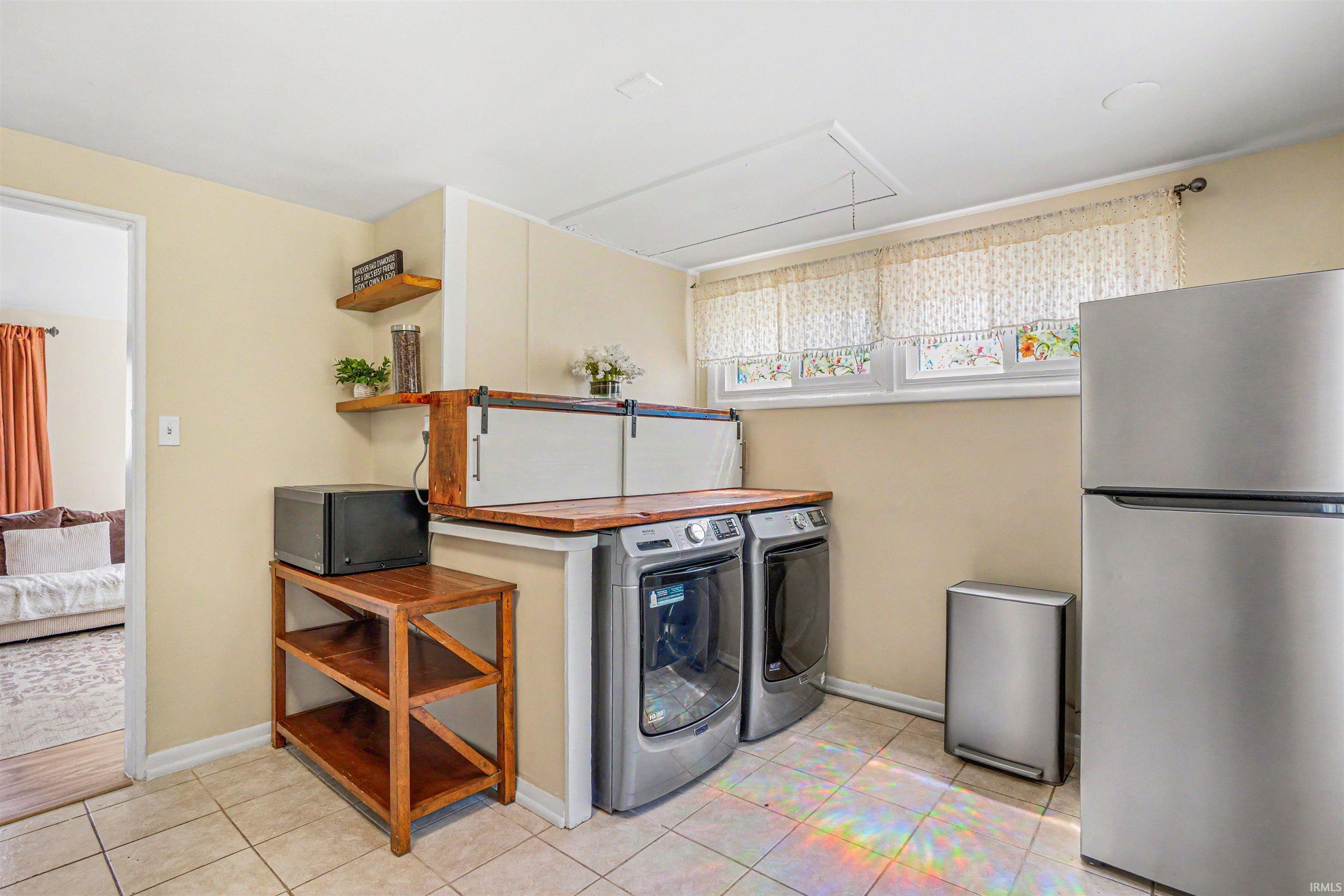 1005 Lancaster Drive South Bend IN 46614