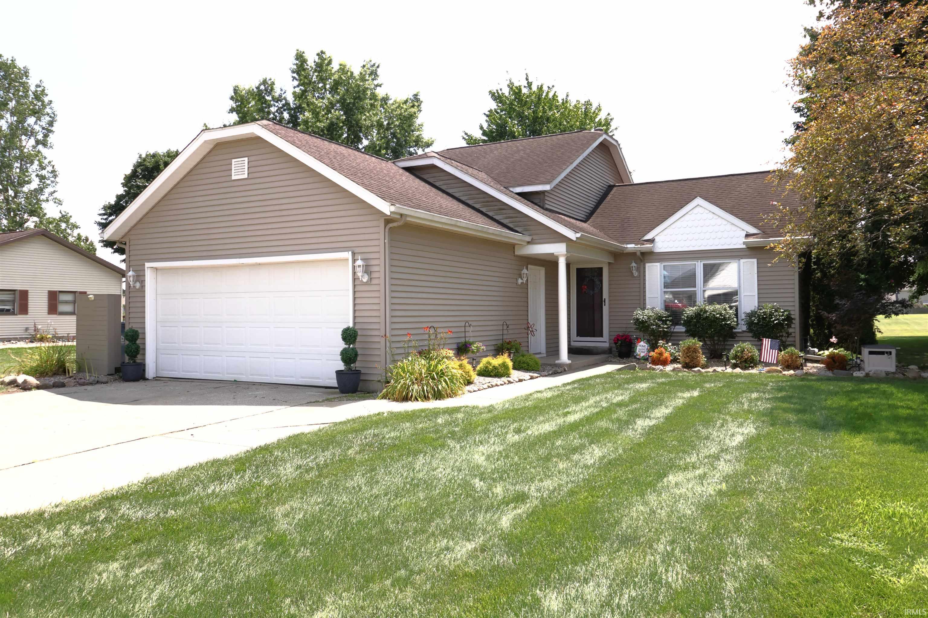 1334 W Grant Street Bremen IN 46506