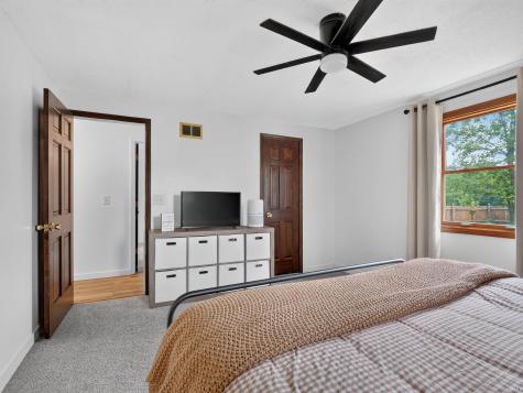 2014 E Gump Road Fort Wayne IN 46845