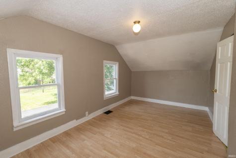 2622 Dunham Street South Bend IN 46619