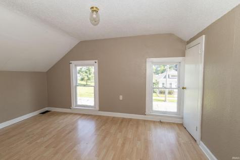 2622 Dunham Street South Bend IN 46619