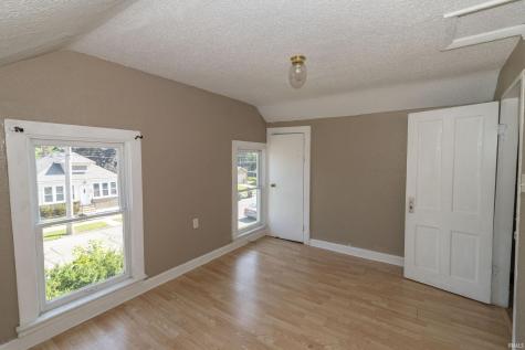 2622 Dunham Street South Bend IN 46619