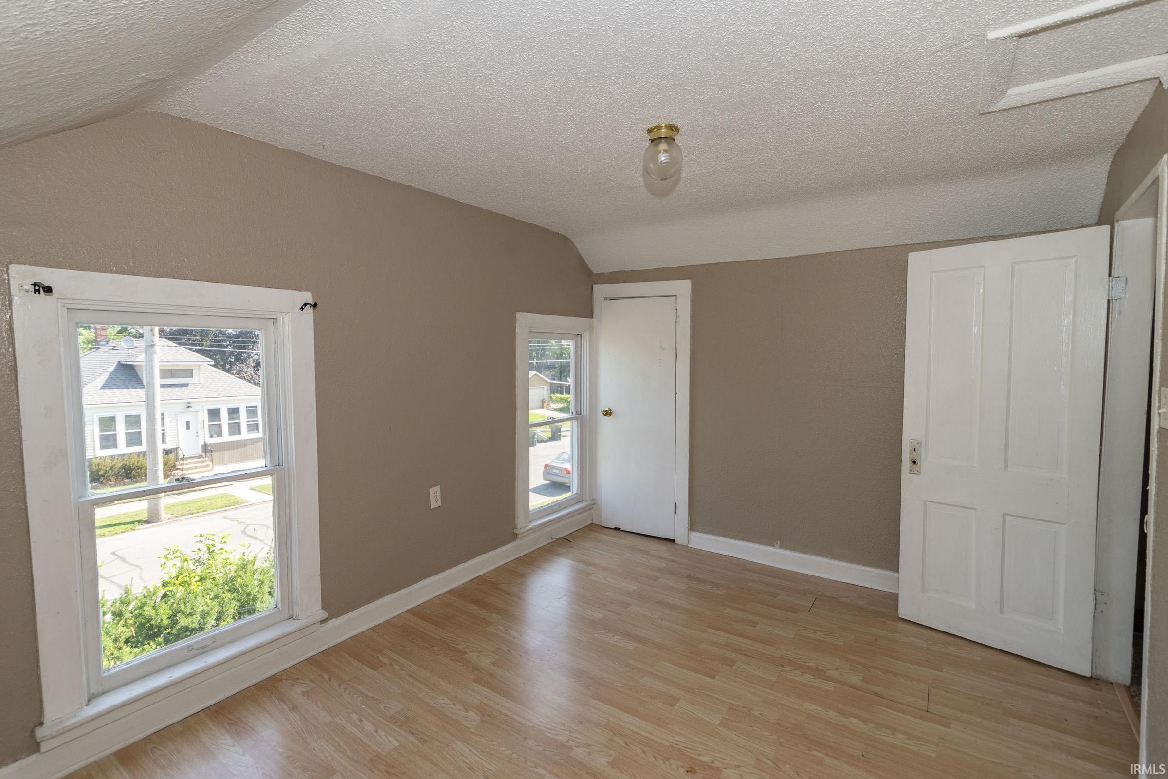 2622 Dunham Street South Bend IN 46619