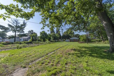 2622 Dunham Street South Bend IN 46619