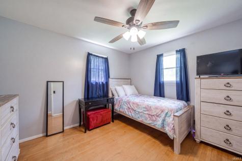 305 N Ellis Road Muncie IN 47303