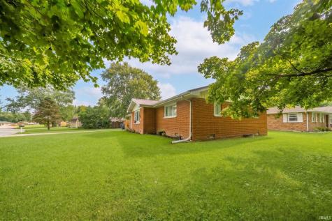 305 N Ellis Road Muncie IN 47303