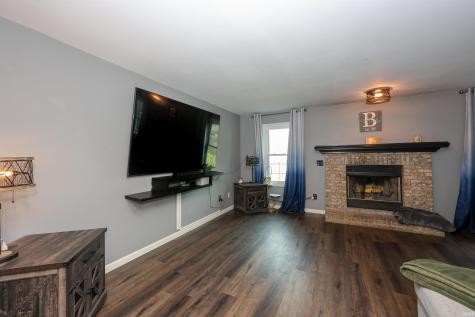 8605 Hempford Drive Fort Wayne IN 46819