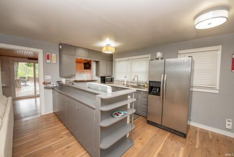 479 E Lakeside Drive Monticello IN 47960