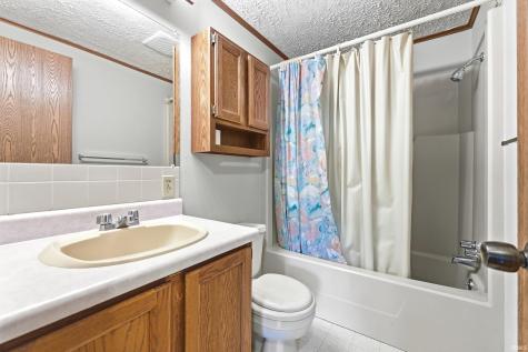 2906 S Woodland Trail Warsaw IN 46580