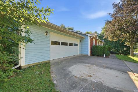 2906 S Woodland Trail Warsaw IN 46580