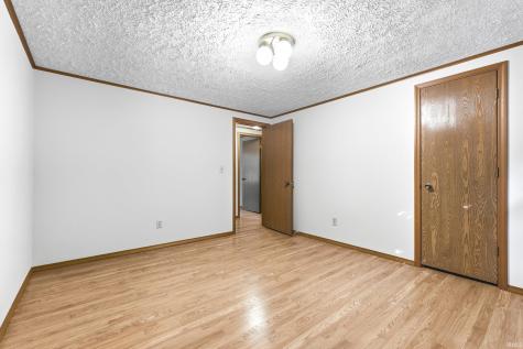 2906 S Woodland Trail Warsaw IN 46580