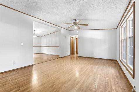 2906 S Woodland Trail Warsaw IN 46580