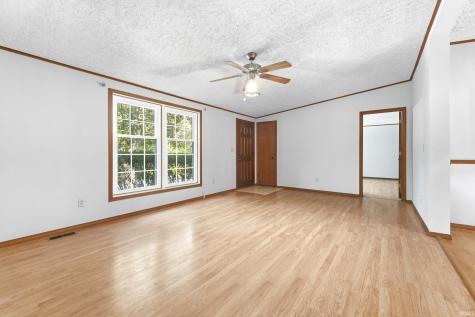 2906 S Woodland Trail Warsaw IN 46580