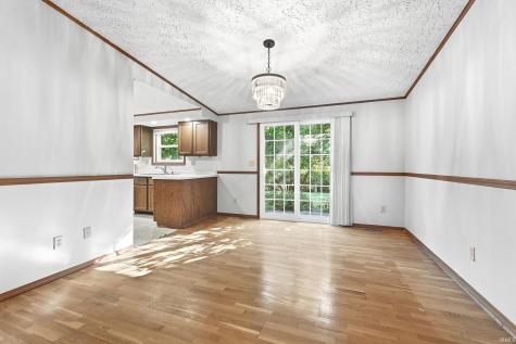 2906 S Woodland Trail Warsaw IN 46580