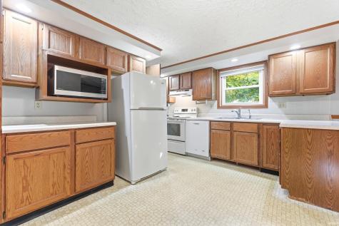 2906 S Woodland Trail Warsaw IN 46580