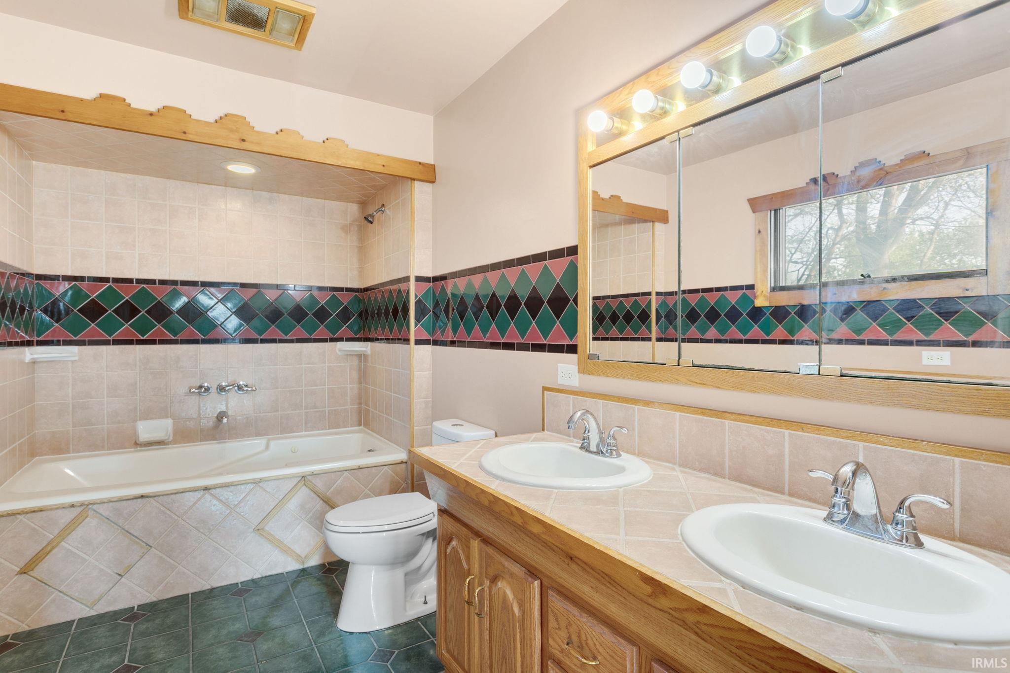 1225 S 27th Street South Bend IN 46615