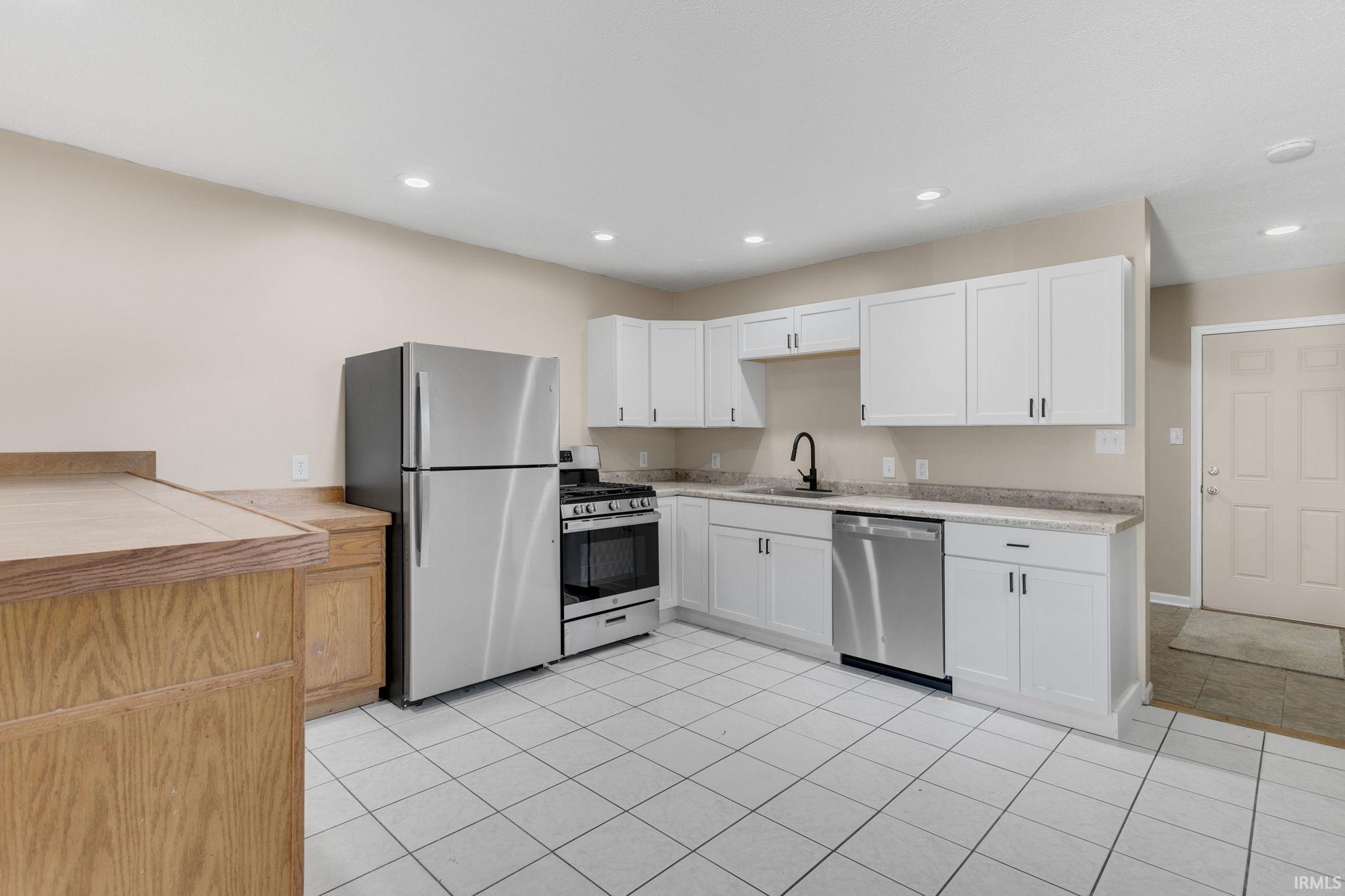1225 S 27th Street South Bend IN 46615