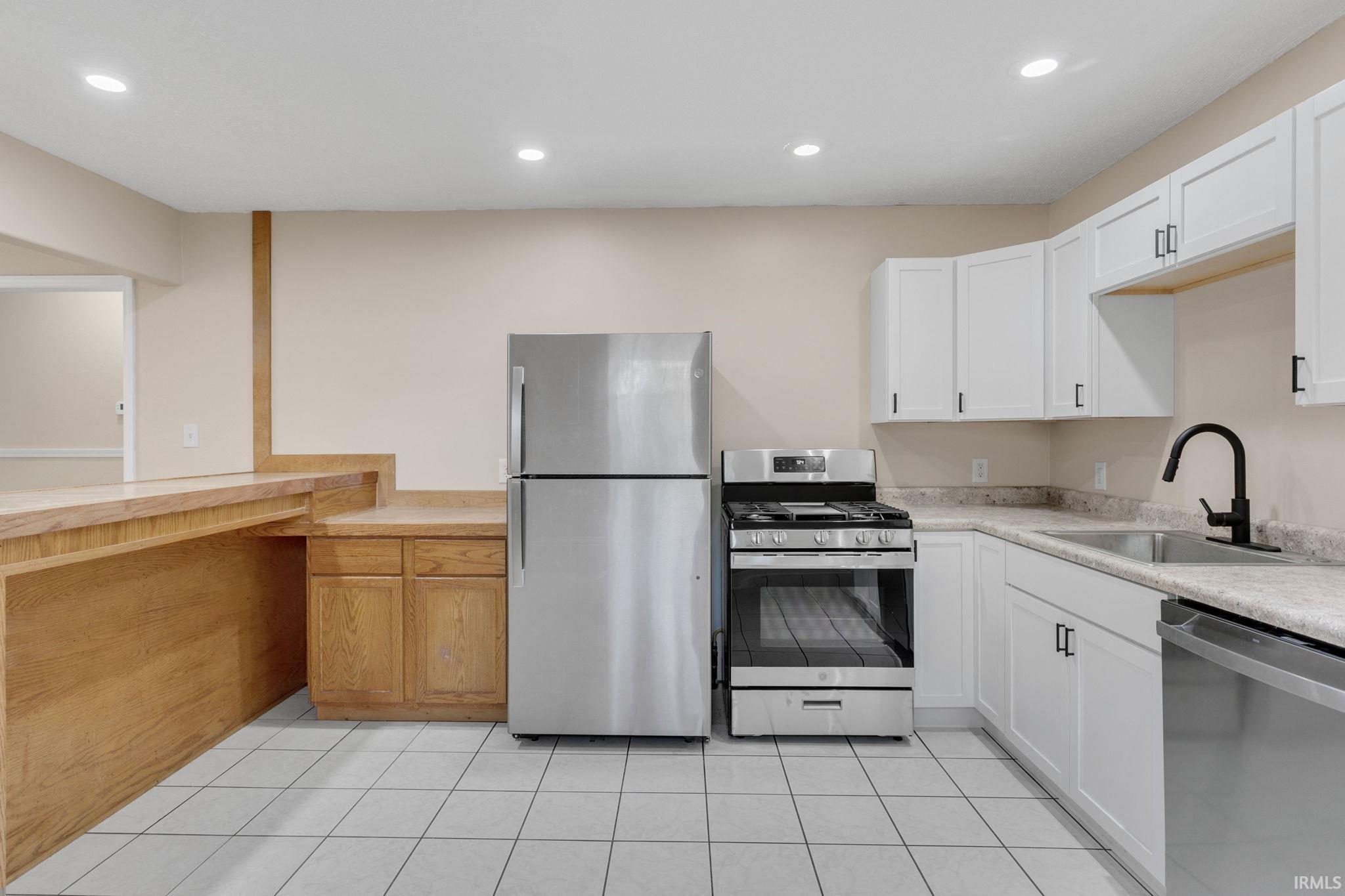 1225 S 27th Street South Bend IN 46615