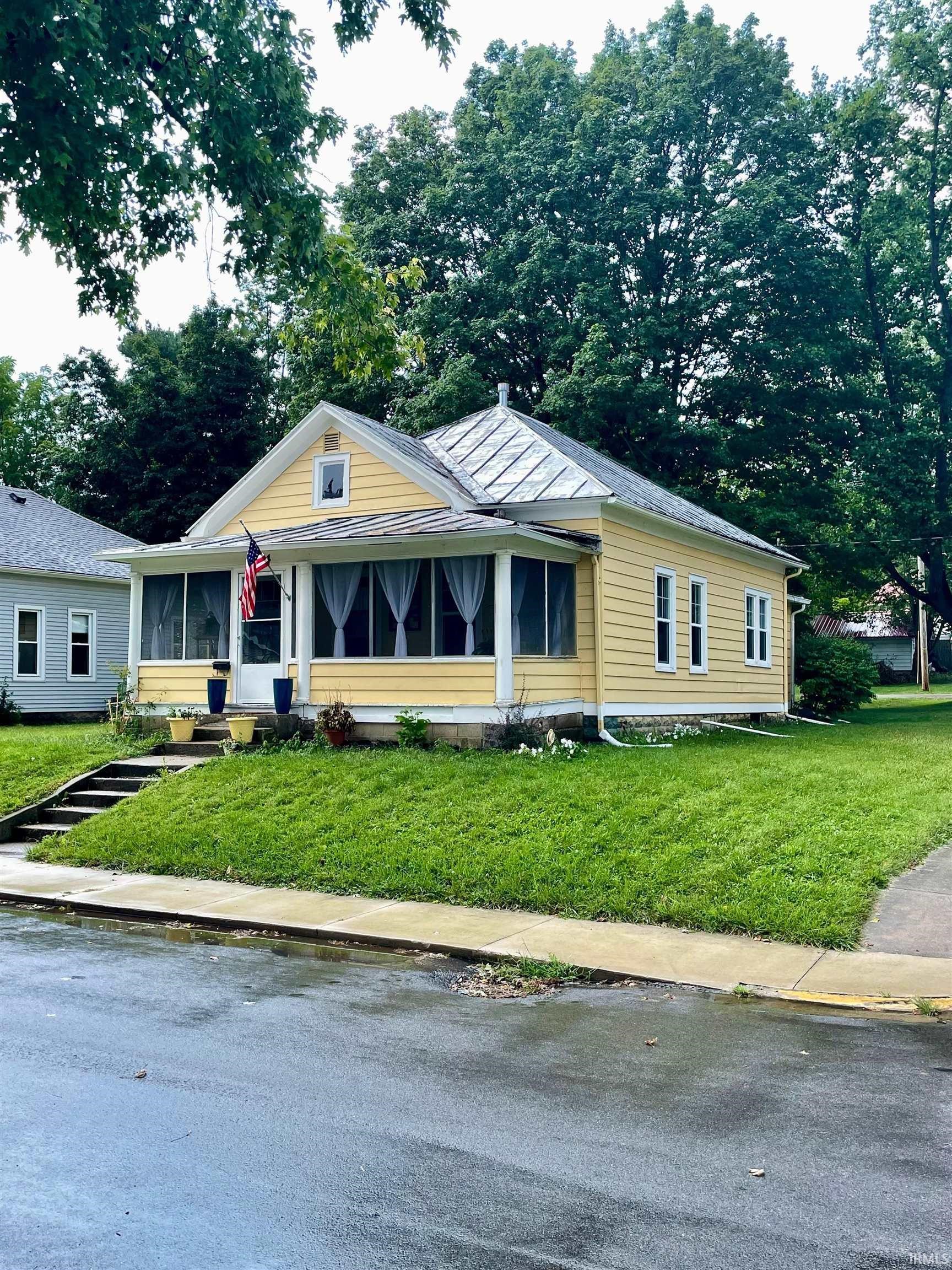 604 S Columbia Street Warsaw IN 46590