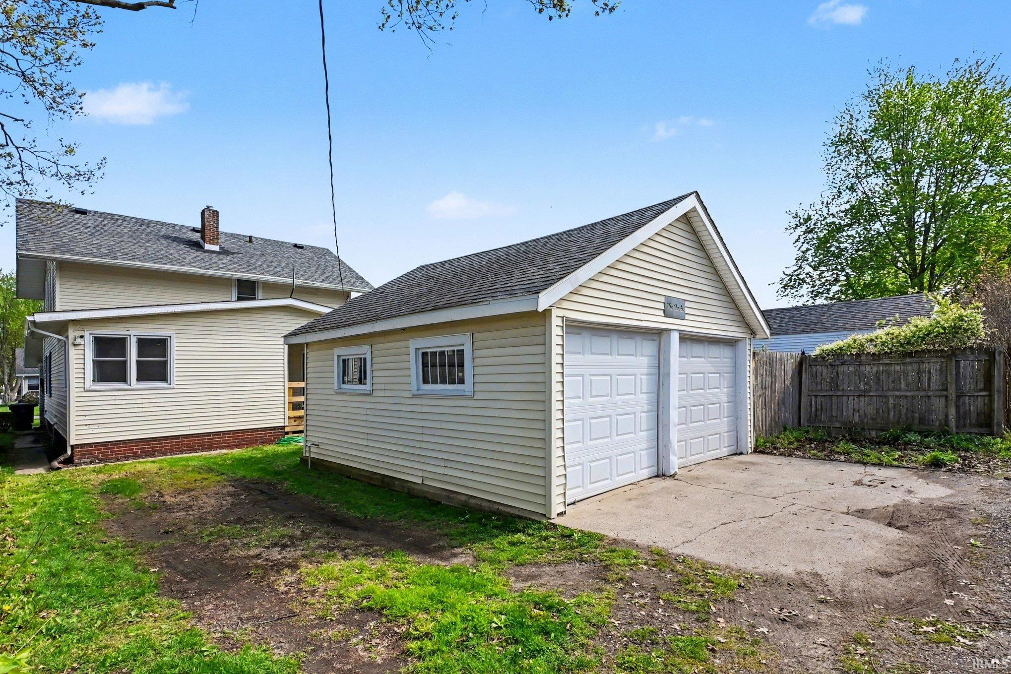1120 E Ewing Avenue South Bend IN 46613