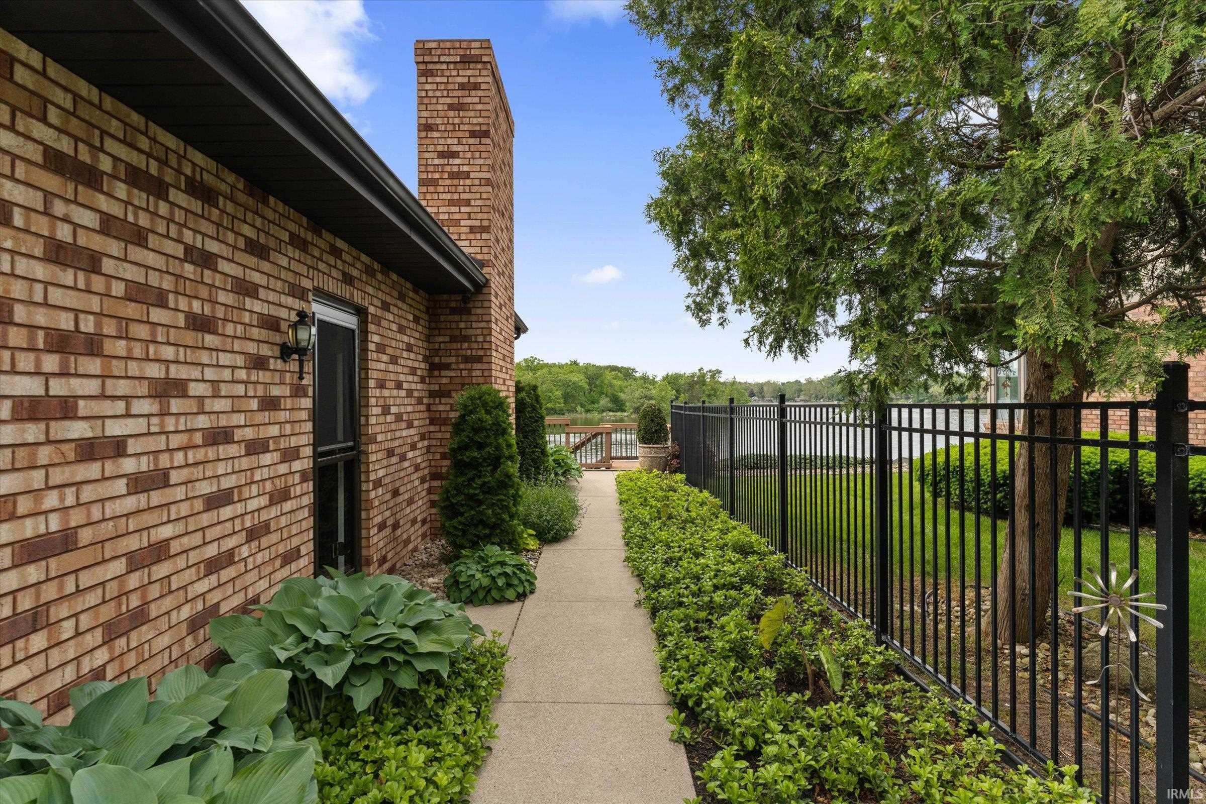 29559 Locust Drive Elkhart IN 46516