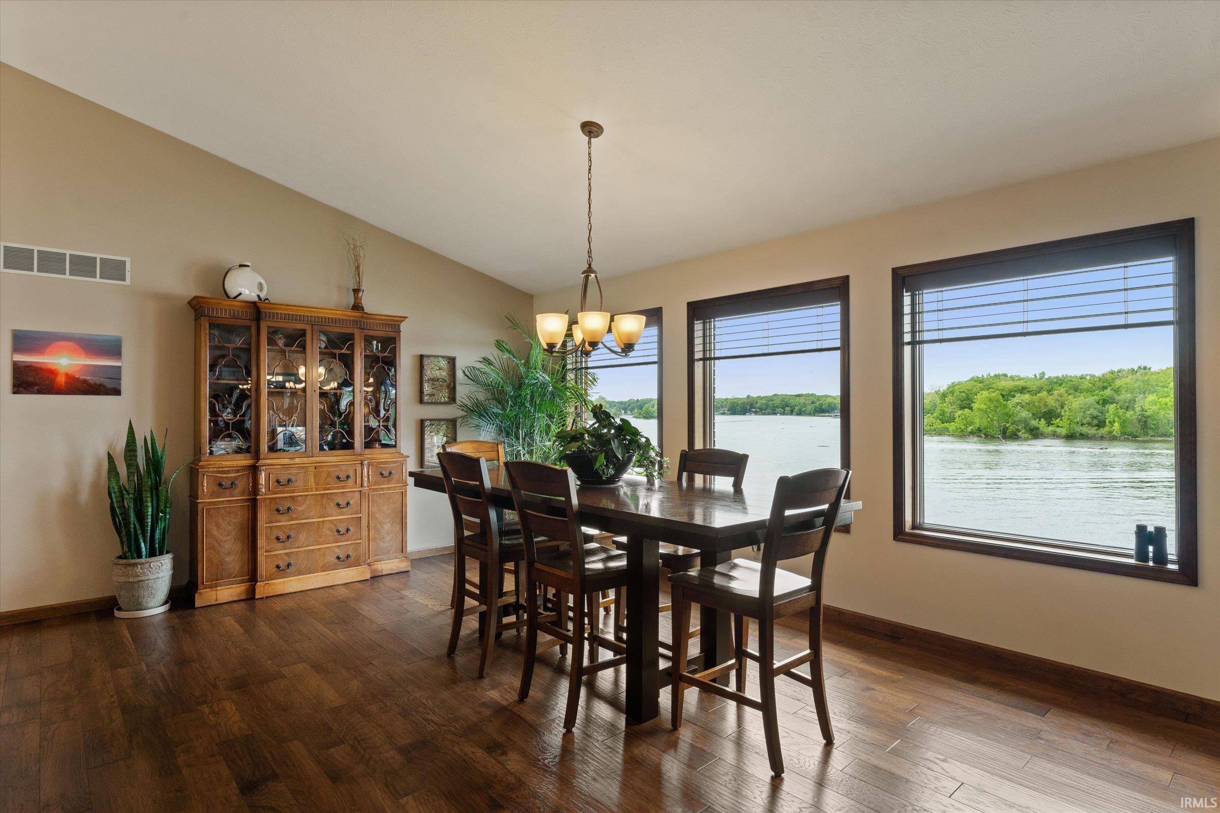 29559 Locust Drive Elkhart IN 46516