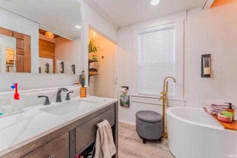 256 E Maple Street Wabash IN 46992