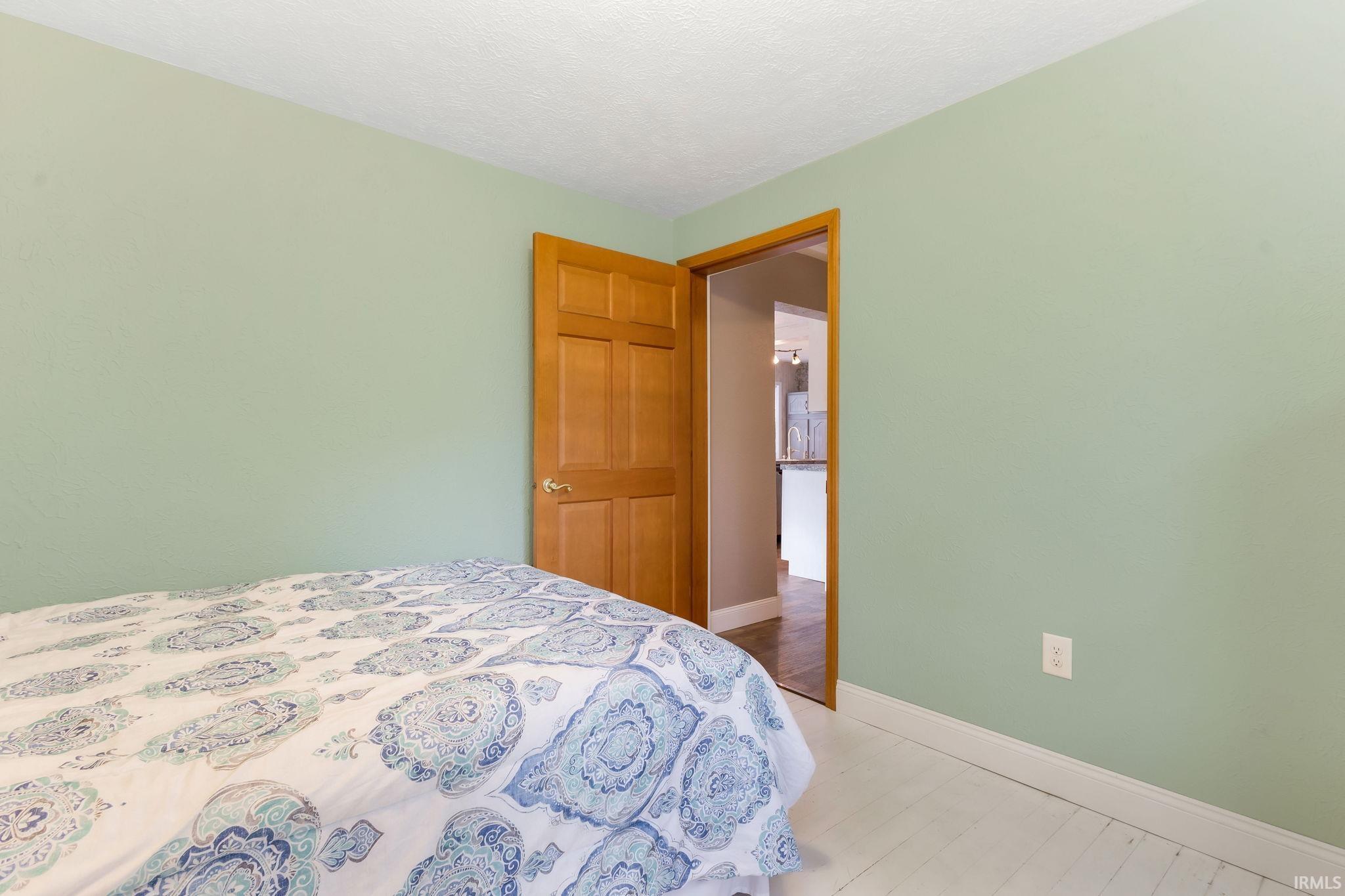 56040 River Heights Elkhart IN 46516