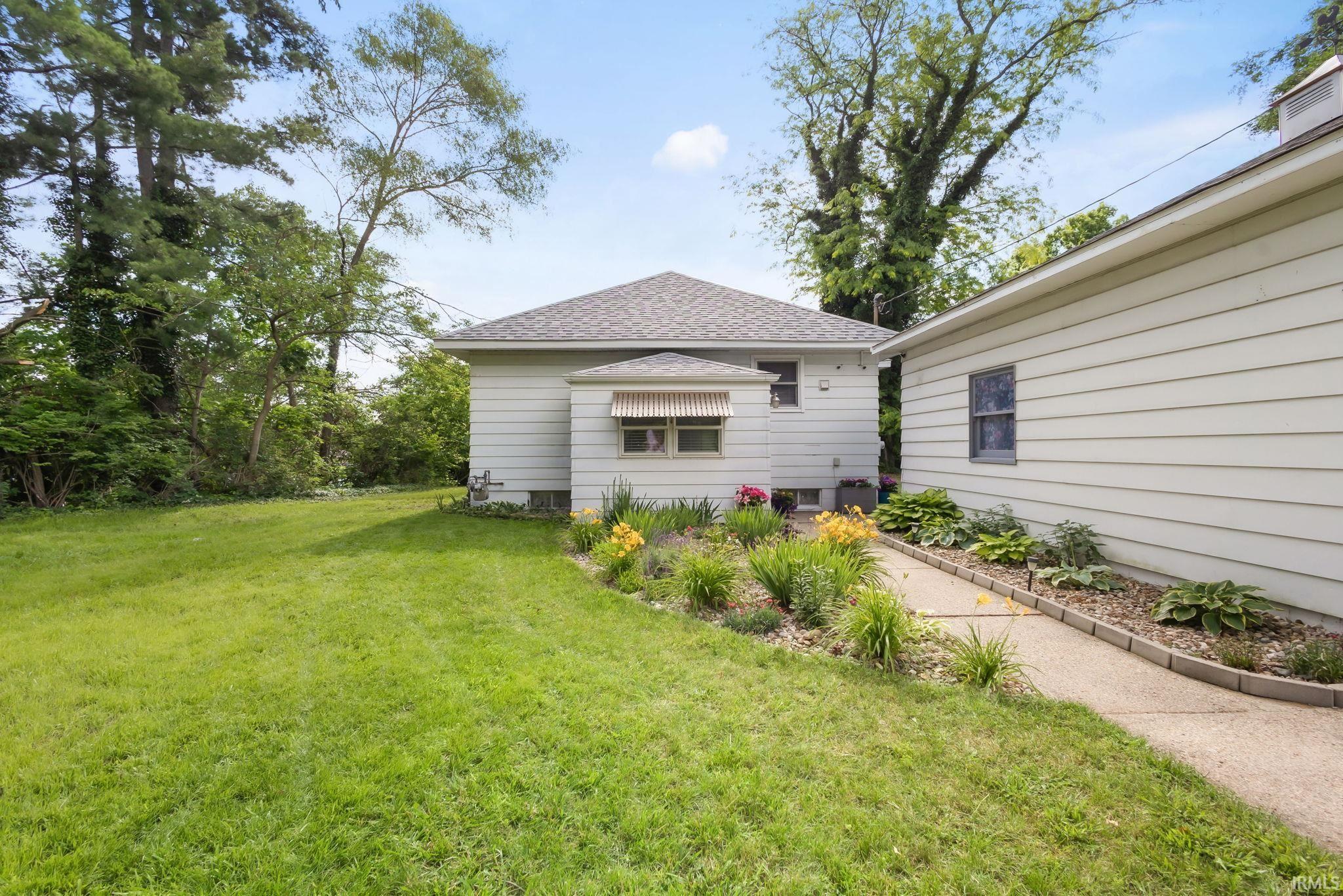 56040 River Heights Elkhart IN 46516