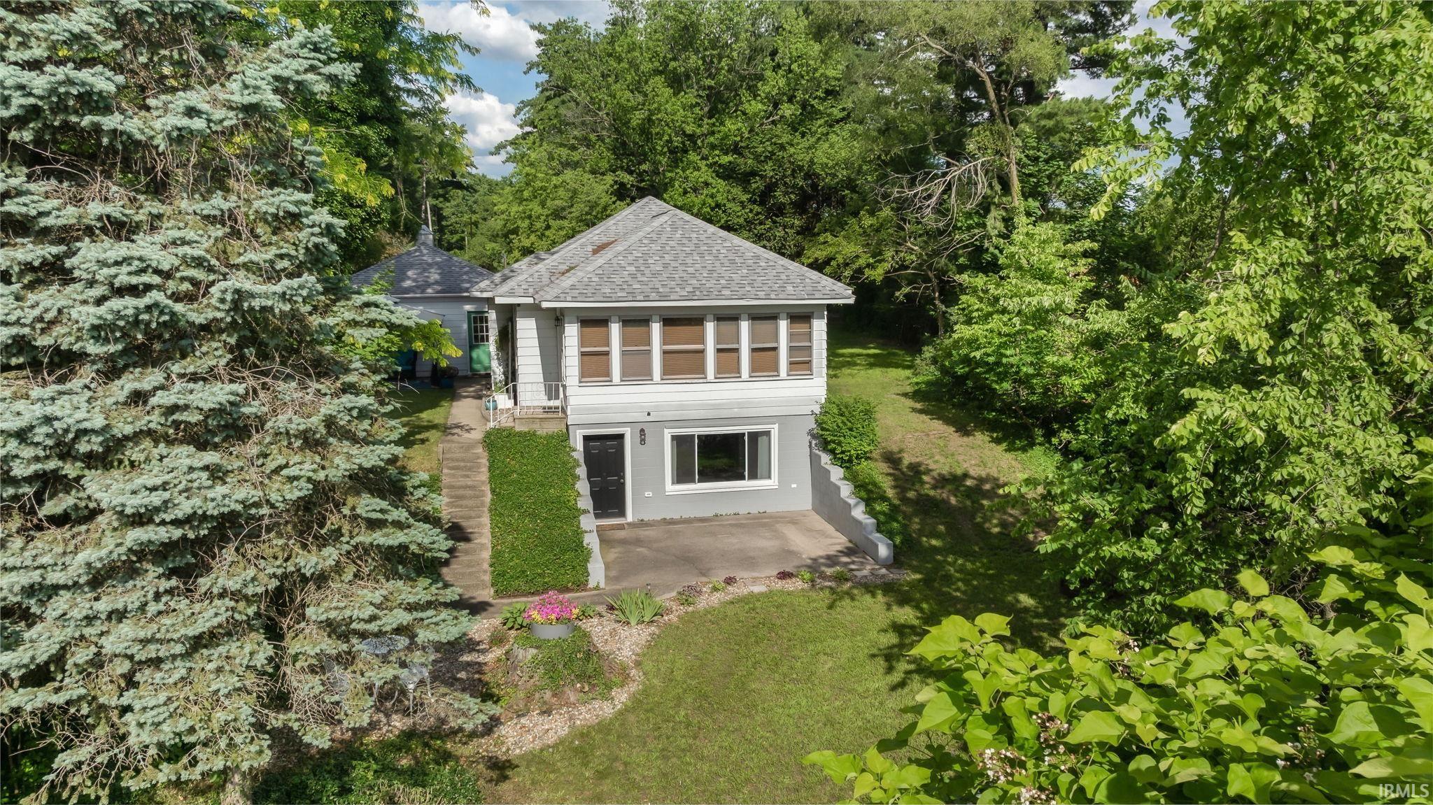 56040 River Heights Elkhart IN 46516