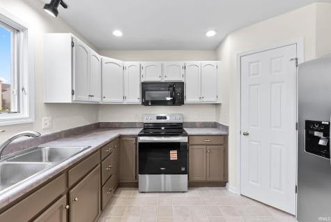 14933 Knobcone Court Fort Wayne IN 46814