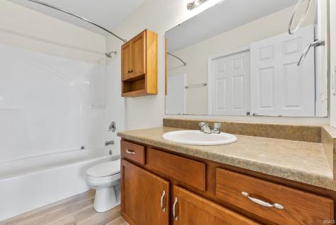 14933 Knobcone Court Fort Wayne IN 46814